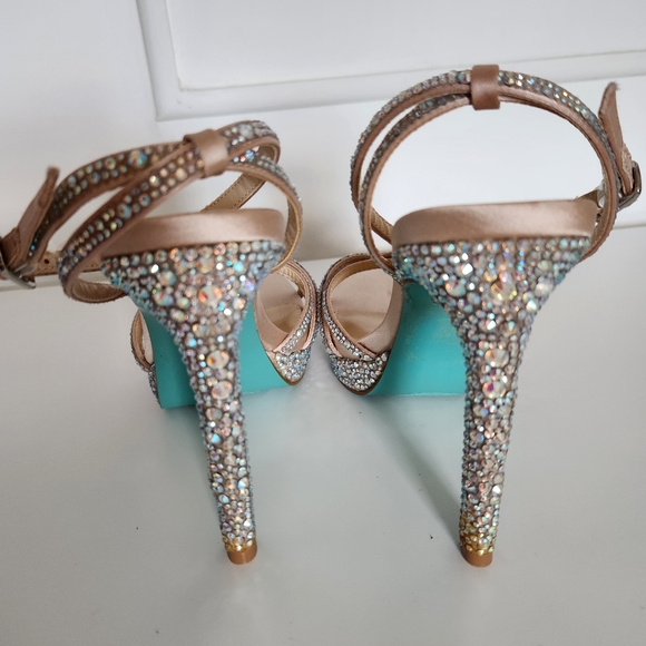 BETSEY JOHNSON Adde dress High heels jewel size 7, cocktail party pump - Picture 2 of 10